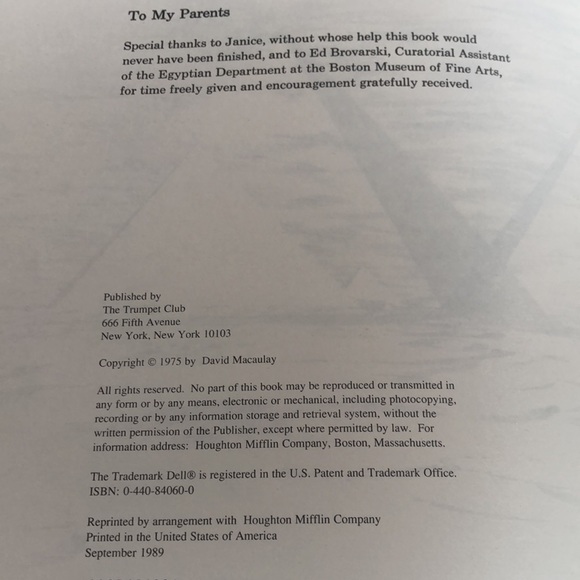 Pyramid - a book by David Macaulay - Picture 5 of 11